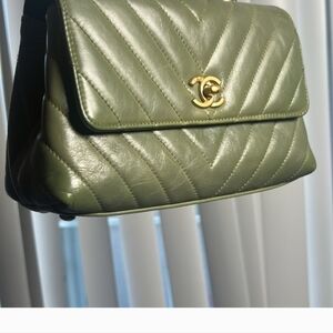 CHANEL Coco Chevron Lambskin Exotic Lizard With Gold CC